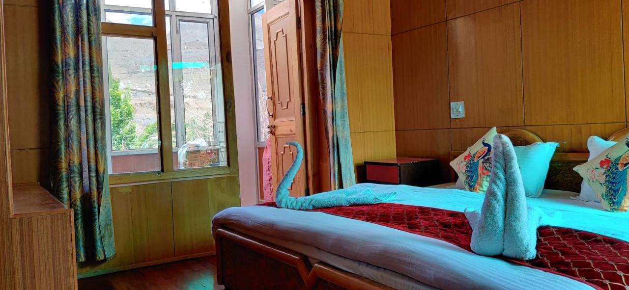 Youthok Guest House Leh Exterior photo