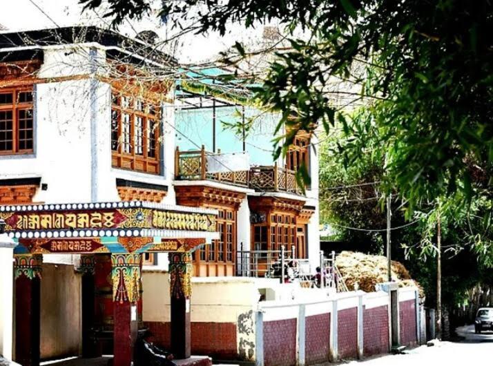 Youthok Guest House Leh Exterior photo